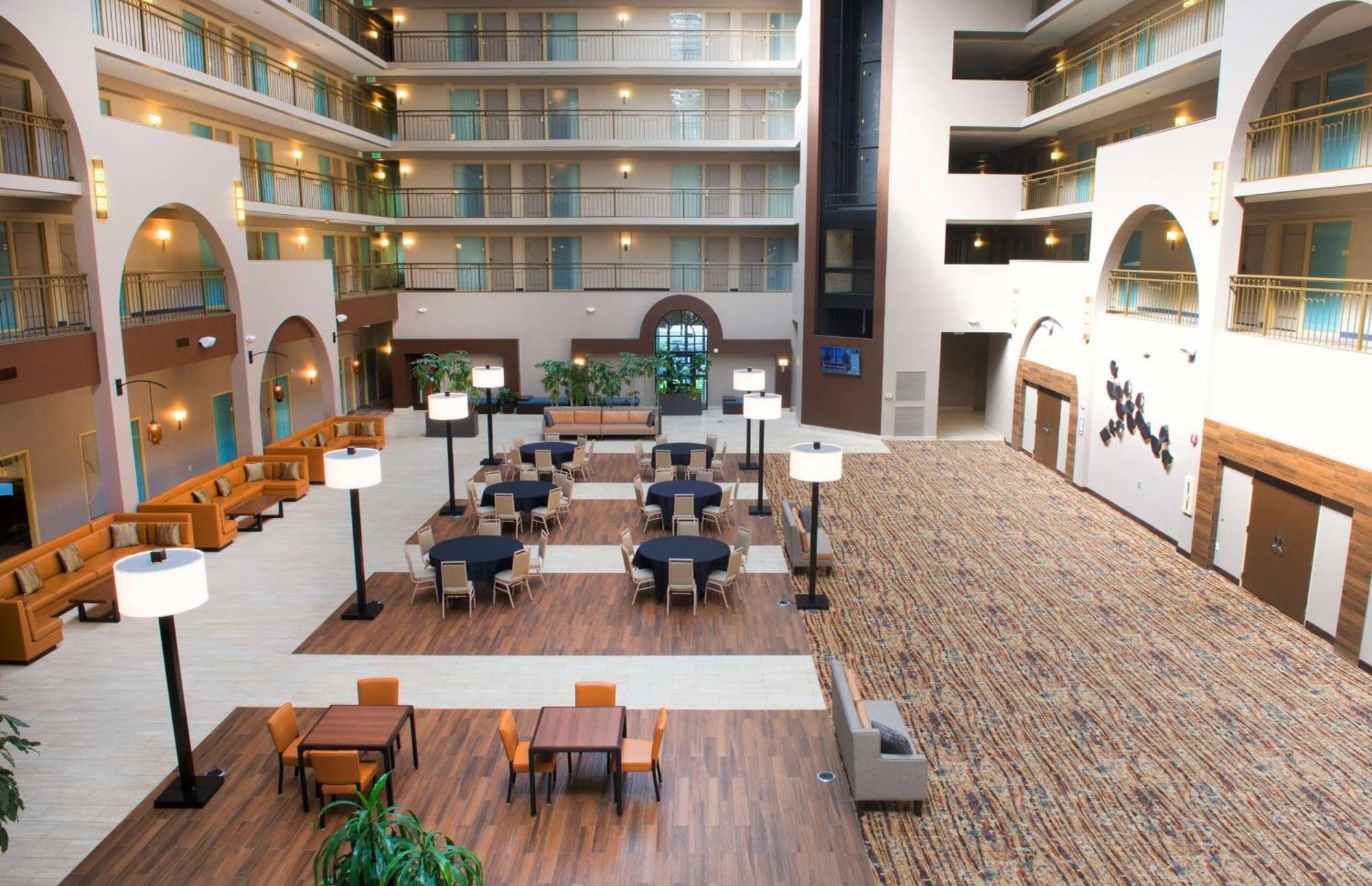 Embassy Suites By Hilton Seattle North Lynnwood Exterior foto